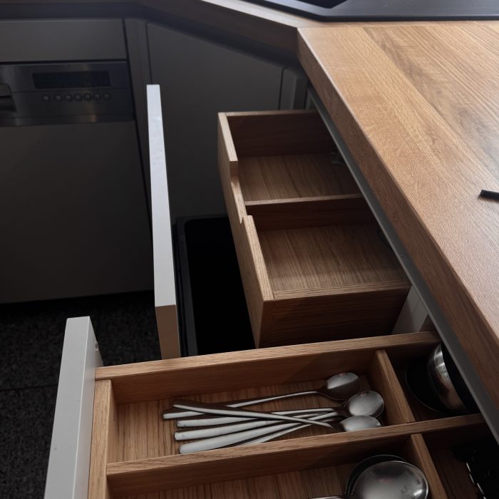 4 Schubkästen aus Eiche Massivholz